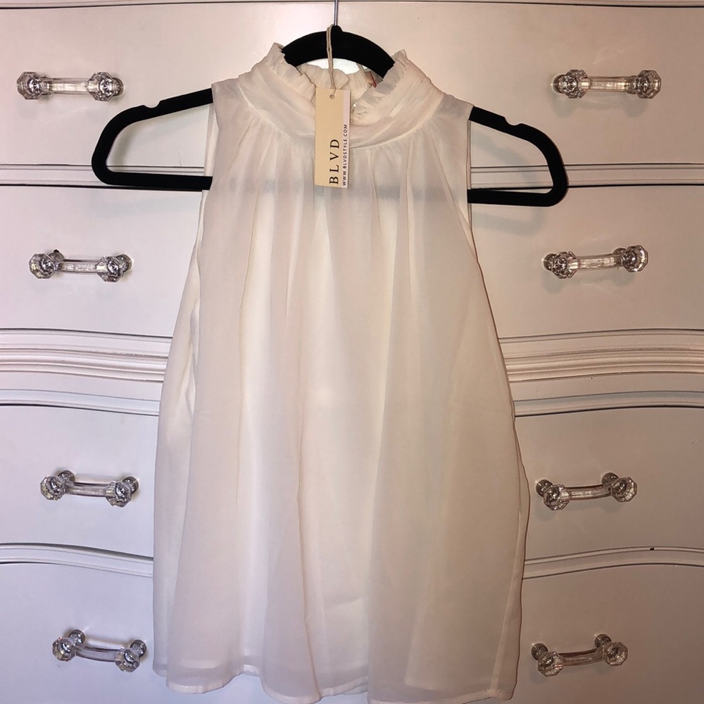 BLVD brand new top!